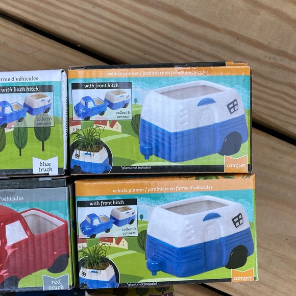 NIB Chevy Truck Camper & Hitch Planter Pots - Picture 3 of 8